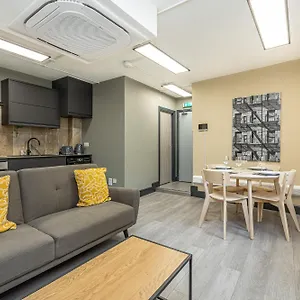 apt-charming-1br-flats-in-the-heart-of-city-of.cambridgehotelsuk.com/